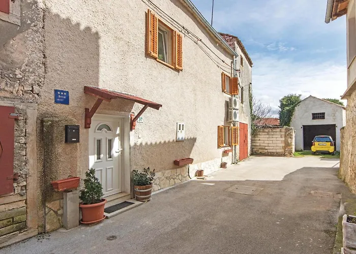 3 Σπίτι διακοπών *