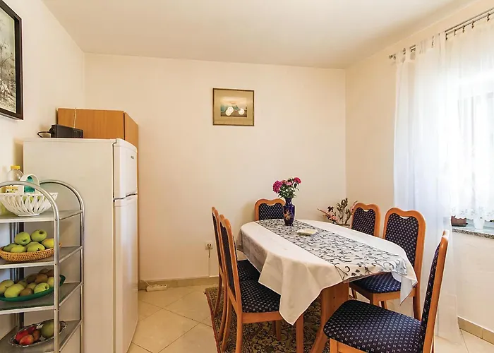 Σπίτι διακοπών 3 *